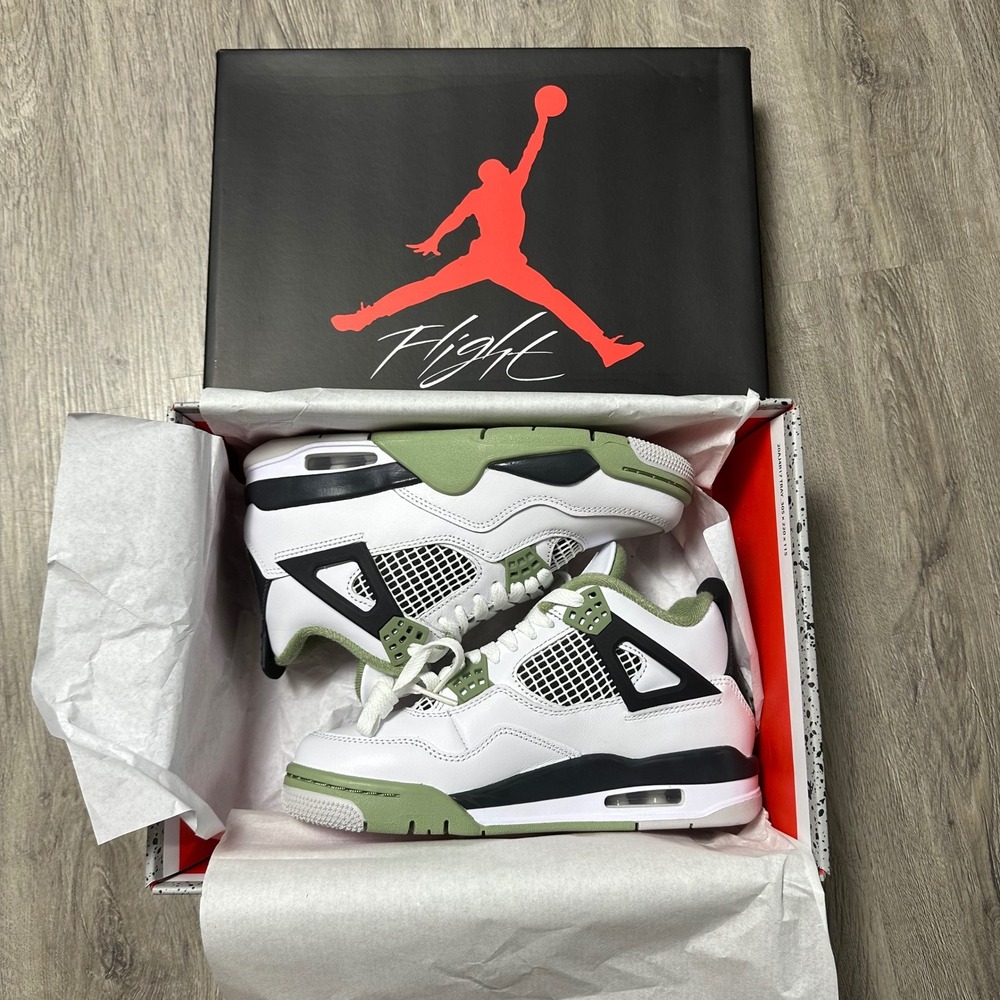 Jordan Womens White Seafoam Air Jordan 4 Retro Basketball Sneaker 6